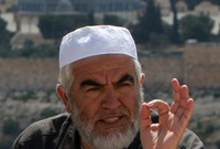 وتعرض للاعتقال والسجن مرات عديدة من سلطات الاحتلال الإسرائيلي التي حاولت اغتياله عام 2000، أصيب بسببه بطلق ناري في رأسه.
