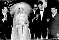 تزوجت عام1967م  من الممثل والمخرج العالمي "يلماز غوناي"
