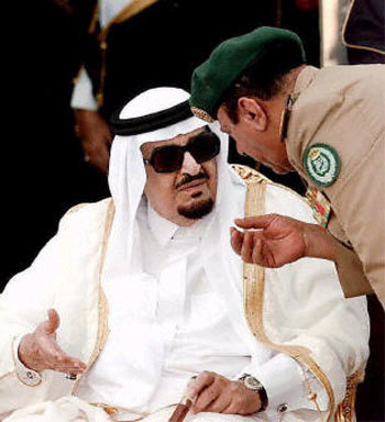 نشأ في كنف والده الملك عبد العزيز والتحق بمدرسة الأمراء بمدينة الرياض