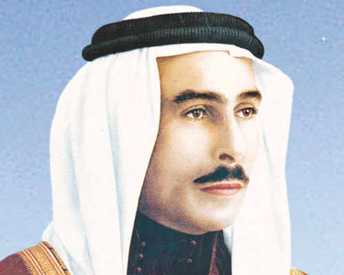 طلال بن عبد الله بن حسين الهاشمي من مواليد مكة - 26 فبراير 1909م