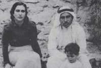 في عام 1934 تزوج الملك طلال بن عبد الله من الأميرة زين الشرف بنت جميل، وعمره 25 عامًا 