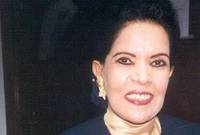 رفضت مغادرة أرض الوطن في الغزو العراقي على الكويت عام 1990، وشاركت في تنظيم أول مظاهرة نسائية احتجاجًا على الغزو، كما تولت إصدار نشرة سرية خلال أشهر الاحتلال.

