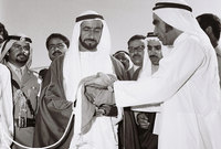 حكم الشيخ زايد إمارة أبو ظبي لمدة 38 عامًا وحكم الإمارات كرئيس لها لمدة 32 عامًا كأحد أطول الحكام العرب من حيث فترة الحكم 