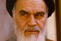 توفي الخميني عن عمر يناهز 87 عامًا، في 3 يونيو 1989م، ودفن في طهران. 
