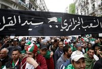 زادت وتيرة التظاهرات في شهر مارس وتم الدعوة لعصيان مدني في الجزائر وانتهت بتغيير الحكومة في نهاية الشهر لكن ظلت التظاهرات قائمة وتطالب بتغيير النظام 

