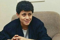 في لبنان بدأ ينتشر اسمه في الوسط الفني وأُطلقَ عليه لقب "الطفل المعجزة" مع تقدمه لبرنامج "ستديو الفن" عام 1980، وبعد غنائه "الهوى سلطان" أطلق عليه لقب سلطان الطرب..
