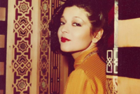 انتقلت سميرة سعيد إلى مصر عام 1977 ومن هنا بدأ تعاونها مع كبار المؤلفين والملحنين، وتلقت دعمًا كبيرًا من عدد كبير من النجوم أبرزهم الفنان «عبدالحليم حافظ» والملحن الراحل «بليغ حمدي» 
