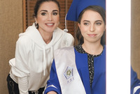 لقطات من احتفال الأسرة المالكة الأردنية بتخرج ابنتهم سلمى
