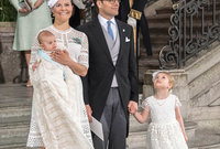 الأميرة فيكتوريا ولية عهد السويد برفقة عائلتها 
