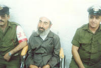 اُعتقل من قبل السلطات الإٍسرائيلية عام 1982م بتهمة تشكيل تنظيم عسكري وحيازة أسلحة وتم الأفراج عنه في عام 1985 ضمن عملية تبادل أسرى
