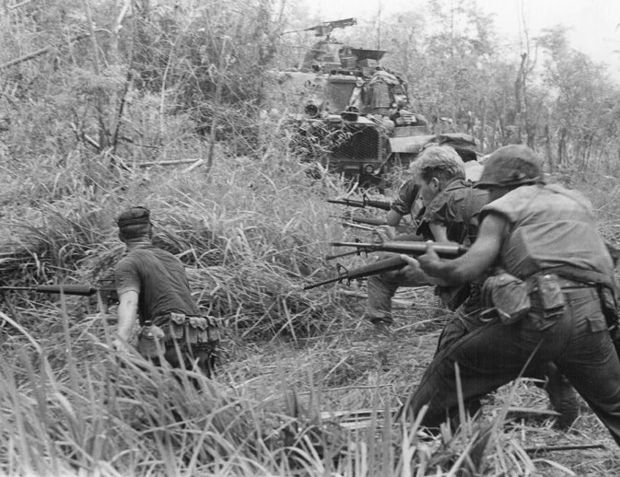 حرب فيتنام كانت تُسمّى بالهند الصينية  أوالحرب ضد الأمريكيين لإنقاذ الأمة أو الحرب الأمريكية في فيتنام