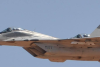 مزودة بصواريخ من نوع جو-جو "إر-77" بها رادار نشط ذاتي التوجه يمكنها تتبع عدة أهداف وتدميرها يمكنها الكشف عن الأهداف الأرضية واستخدام الأسلحة عالية الدقة، بما في ذلك صواريخ "إكس-29". القوات الجوية السورية تمتلك نحو 30 صاروخ
