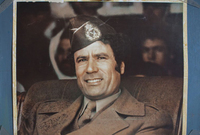 وعاصرت فترة الحكم الطويلة للغاية لمعمر القذافي في فترة الجمهورية الليبية