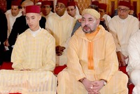 يلقب بين الجميع بـ «سميت سيدي» وهو اللقب الذي يُطلق على ولي العهد في المغرب
