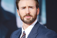 في عام 2011 فاز كريس بجائزة Scream لأفضل بطل خارق عن دوره في فيلم Captain America The First Avenger