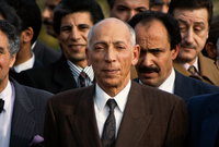عاد إلى الجزائر عام 1992 بعد غياب 27 عام عقب استقالة الرئيس الشاذلي بن جديد، حيث قال أنه قدم لإنقاذ الجزائر بكل ما أوتي من قوة وصلاحية
