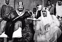 وفي عام 1953 توفي الملك عبد العزيز آل سعود بعد حكم دام أكثر من 51 عام بدأت بسيطرته وحكمه للرياض وإنشاءه للدولة السعودية الثالثة ثم سيطرته على كامل نجد والحجاز ثم إنشاءه للدولة السعودية الحديثة
