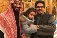 تزوج عام 2010 من الأميرة العنود بنت فيصل بن مشعل، وأنجب منها ابنته الأميرة الجوهرة عام 2015 والأميرة لطيفة عام 2016
