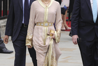 للا سلمى ترتدي القفطان في عدد كبير من المناسبات الرسمية في المغرب حيث يعد الزي الرسمي لبعض المناسبات مثل عيد العرش
