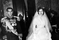 اشتهرت الأميرة بجمالها الفائق حيث سحرت قلوب الإيرانيين آنذاك وكان يصحبها الشاه معه في أغلب المناسبات الرسمية وغير الرسمية

