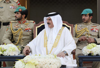 الزوجة الثانية للملك حمد، هي السيدة الكويتية شيمة حسن الخريش العجمي، أنجب منها الأمير ناصر والأمير خالد.