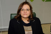 في المركز الـ16 تأتي المصرية إلهام محفوظ، والتي تشغل منصب الرئيس التنفيذي لشركة «البنك التجاري الكويتي» منذ عام 2014  
