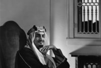 تولى الملك فيصل الحكم عام 1964 خلفًا لأخيه الملك سعود بن عبد العزيز
