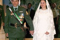 كانت زوجته الأولى هي الأميرة الأردنية نور بنت عاصم والتي أنجبت له فتاة واحدة وهي الأميرة هيا في عام 2007
