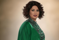 فضلت المطربة الكويتية "نوال" التعامل مع الساحة الفنية باسمها الأول، وألغت بقية الاسم وهو "نوال ظاهر حبيب الزيد"
