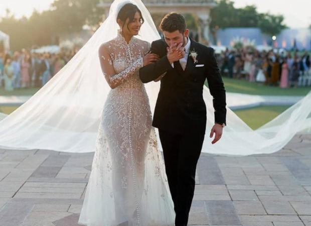 أقيم حفل زفاف نجمي هوليود بريانكا شوبرا الهندية والمغني نيك جوناس الأمريكي منذ أيام قليلة.. إليك بعض الحقائق عن العروسين وحفل الزفاف
