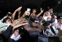 شهدت السعودية لأول مرة في تاريخها إقامة عروض المصارعة الحرة للمحترفين WWE  
