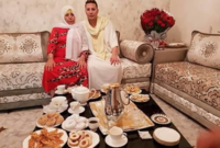 لقطات له مع والدته فى العيد 