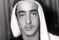 اسمه الشيخ خليفة بن زايد بن سلطان بن زايد بن خليفة بن شخبوط بن ذياب آل نهيان الفلاحي ولد عام 1948

