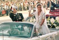 تزوج من الملكة رانيا، وهي أردنية من أصل فلسطيني، في يونيو 1993م
